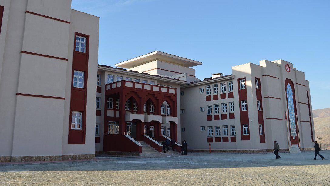 TOKİ Beypınarı Ortaokulu Açıldı