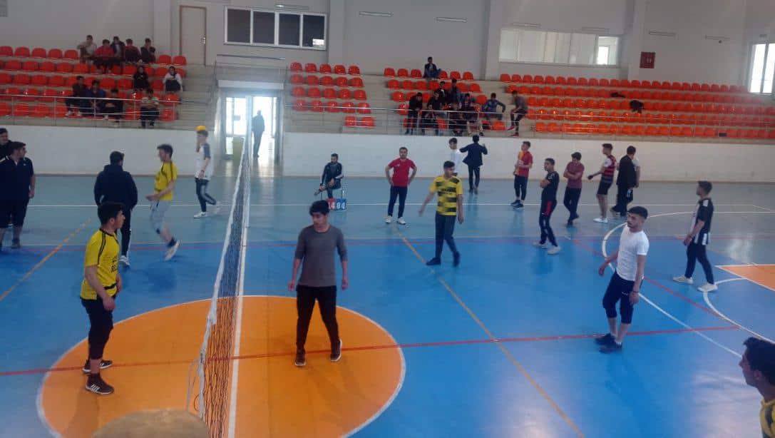 Liselerarası Voleybol Turnuvası Yapıldı