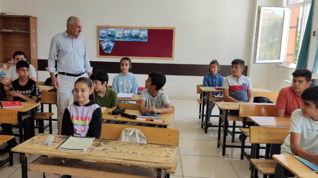 İlçe Milli Eğitim Müdürü Resul ACAR Yaz Kursu Yapan Okullarımızı Ziyaret Etti