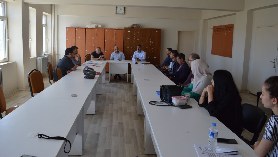 İlçe Milli Eğitim Müdürü Resul ACAR Pınarbaşı İlk/Ortaokulunu Ziyaret Etti
