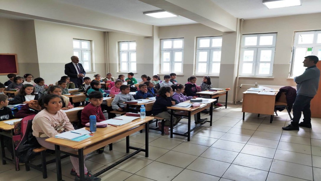 Çelikhan İlçe Milli Eğitim Müdürü Resul ACAR Ş.M.ÇELİK İlk ve Ortaokulunu Ziyaret Etti