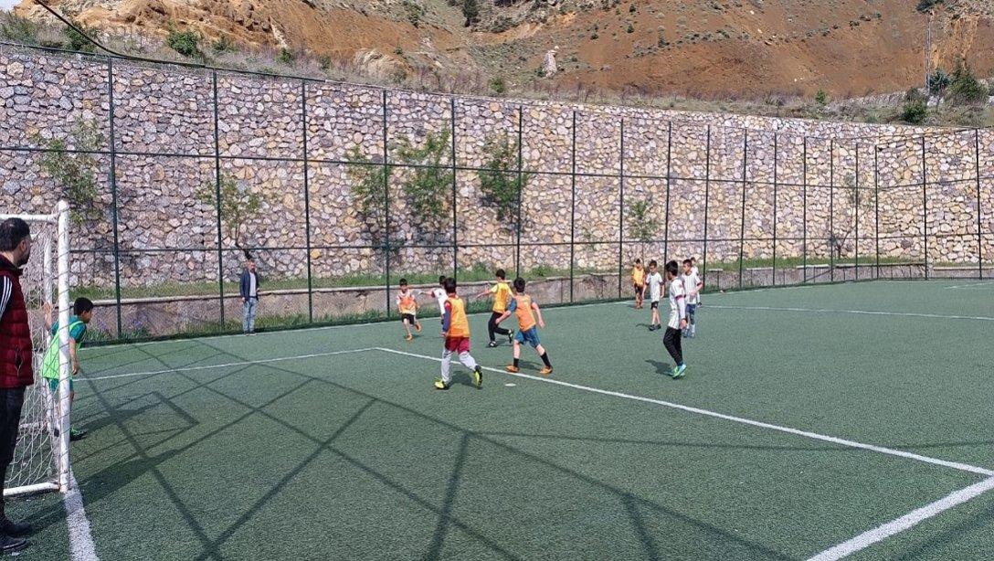 İlçemizde İlkokullar Arası Futbol Turnuvası Düzenlendi 