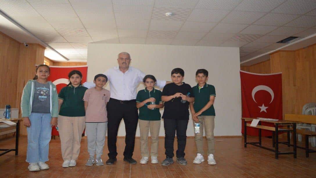 5.Sınıf Öğrencileri Arasında Bilgi Yarışması Düzenlendi 